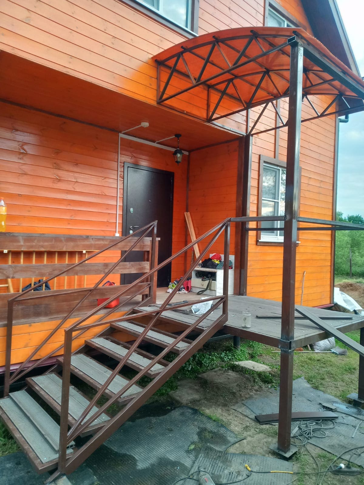 Веранда с арочным навесом